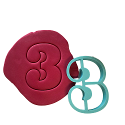 Вырубка для пряников "3" 10 см